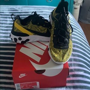 W 8.5 Nike React Element 55